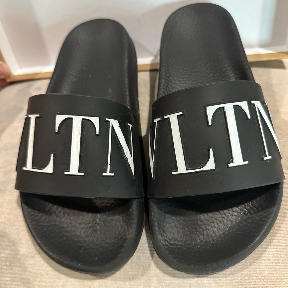 Valentino slides